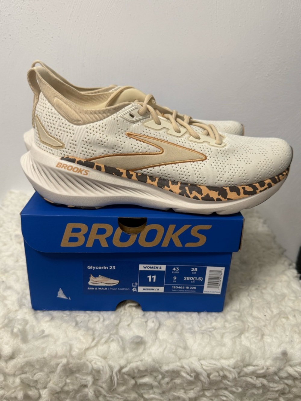 Brooks Women’s Running Shoes - Beige with Leopard Accent - Picture 7 of 8